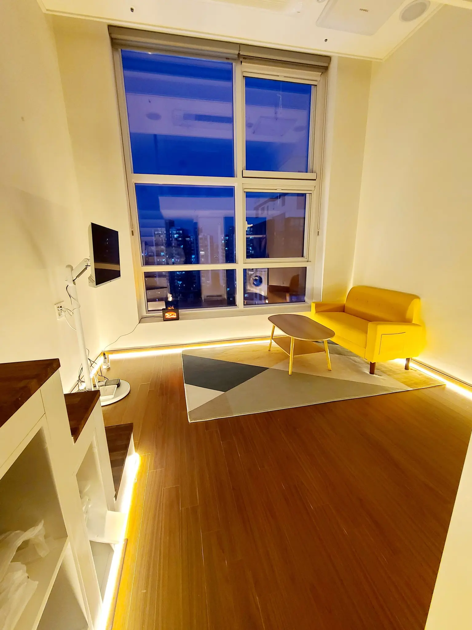 首尔永登浦 距离堂山站5分钟的Officetel - main image