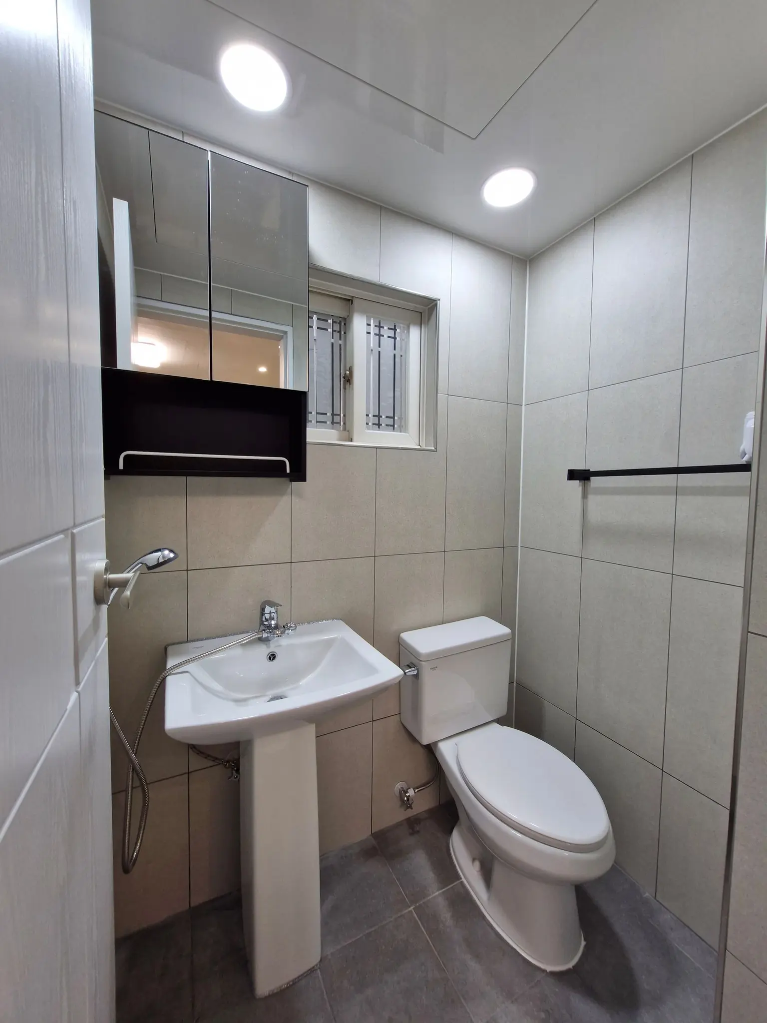 Gumi, Gyeongbuk One-room house #205 - image2