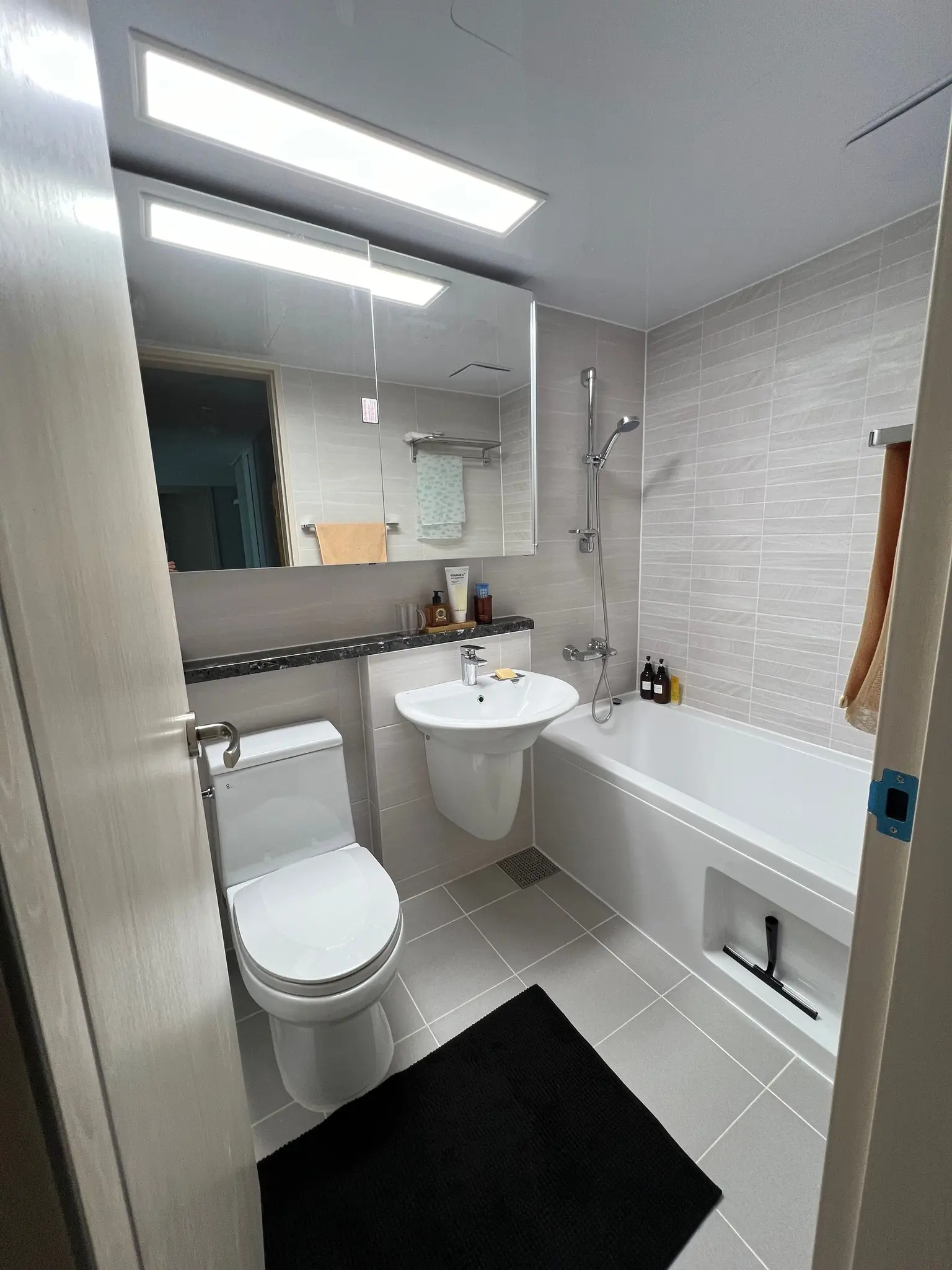 Gangwon Gangneung Sacheon Beach Ocean View Two-Room New Apartment - image5