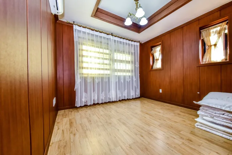[Namwon, Seogwipo] Pension with Ocean Views in All Rooms and Swimming Pool Right in Front of Golf Putting Green in the Courtyard_24 Pyeong 3
