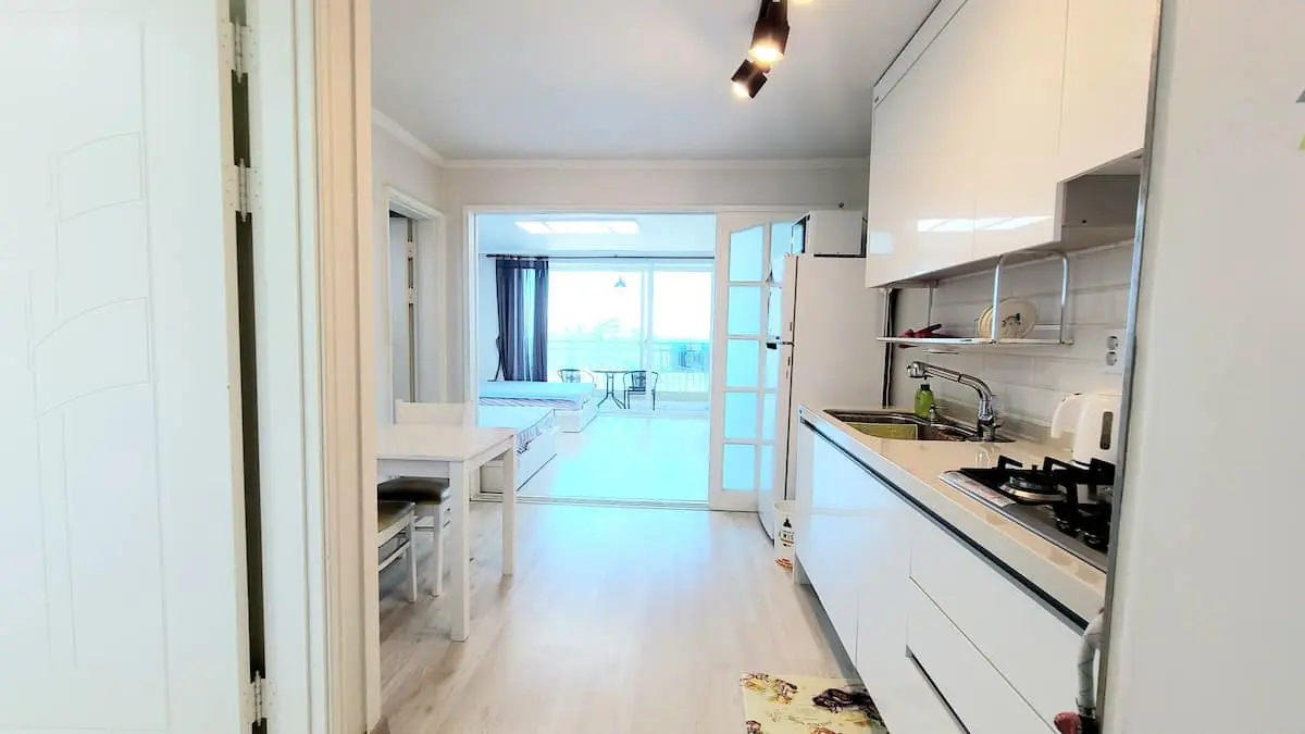 Yangyang Hajodae Surf Beach Ocean View Apartment 17 Pyeong - main image