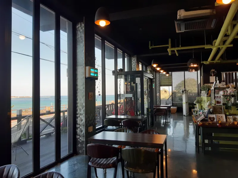 [제주 구좌] 제주 구좌_바다와 올레길이 어우러진 오션뷰의 아침 (2층  스위트원룸) 24