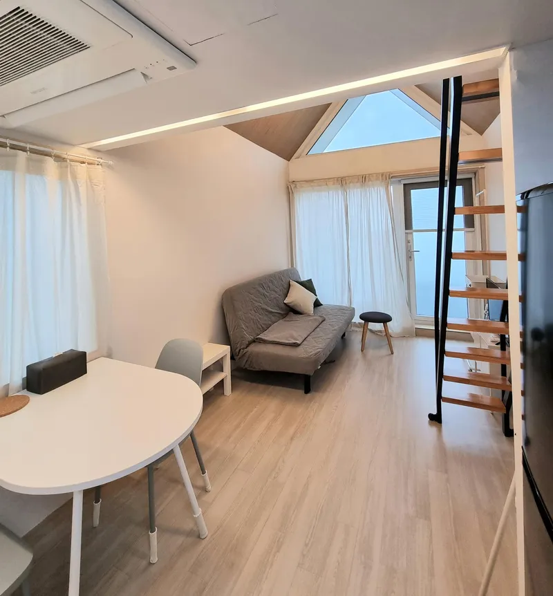 [Pyoseon, Seogwipo] A one-room house for 1-2 people with a beautiful forest view: Tiny House A 2