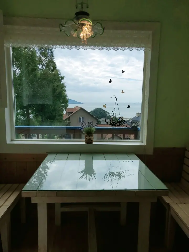 Gyeongnam Namhae Ocean View American Village Stay Green Room - main image