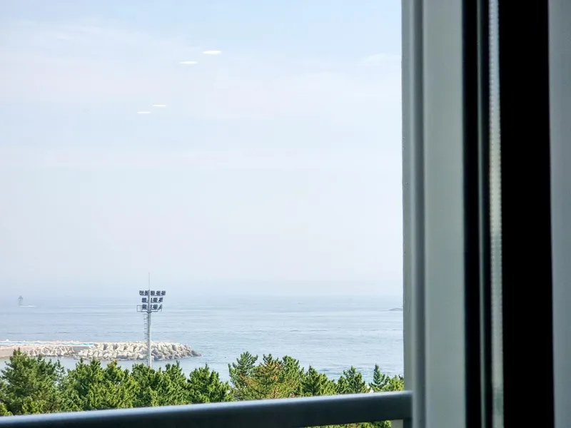[Sokcho] One-room side ocean view 30 seconds walk from Sokcho Beach 24