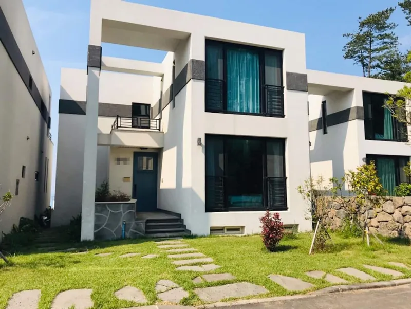 [Aewol, Jeju] A two-room independent townhouse with a panoramic ocean view 2