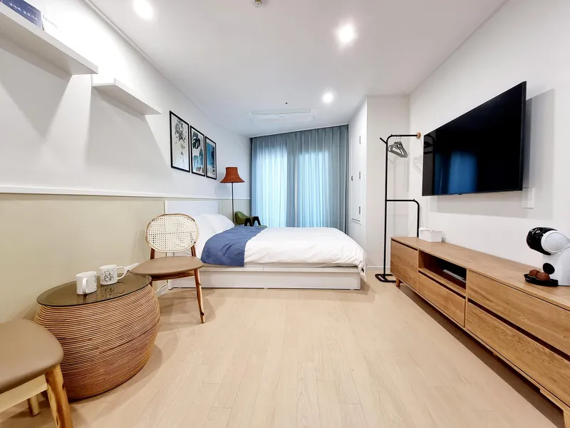 [Sokcho] One-room side ocean view 30 seconds walk from Sokcho Beach 3