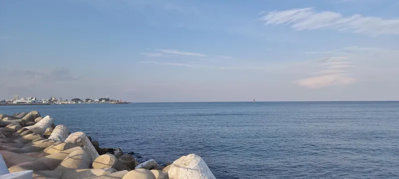 [Sokcho] One-room side ocean view 30 seconds walk from Sokcho Beach 32