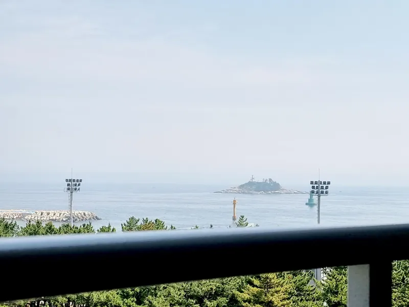 [Sokcho] One-room side ocean view 30 seconds walk from Sokcho Beach 25