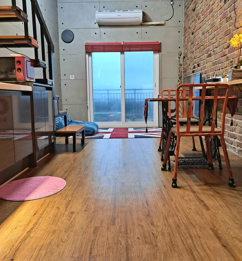 [제주 구좌] 10-11월 할인30%  구좌  바닷가2층 복층 원룸202 8