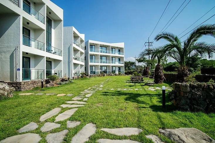 [Hallim, Jeju] Hyeopjae Ocean View Two Room 23 Pyeong Stay B 11