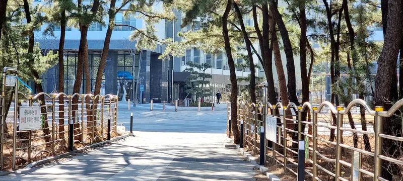 [Sokcho] One-room side ocean view 30 seconds walk from Sokcho Beach 13