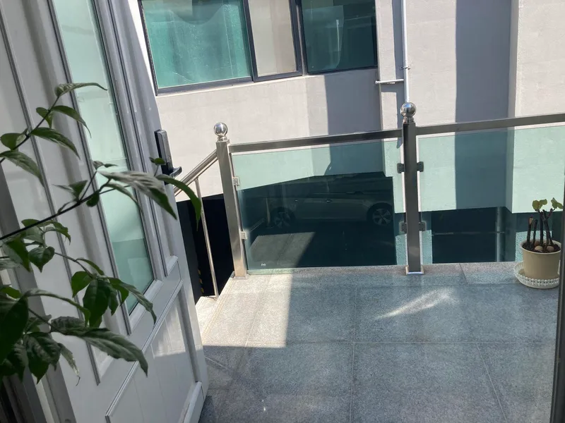 [부산 수영] 광안리 해변 도보1분 방3개 테라스있는 2층 주택 반려동물동반가능 8