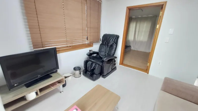 [제주 도두이동] 공항 도보 10분거리_제주돌담주택 2층 [투룸] #가족대환영 21