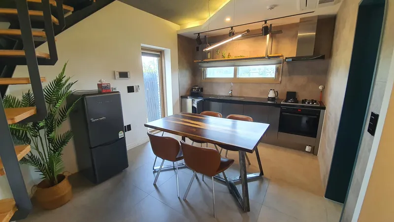 [Aewol, Jeju] Aewol Ocean View Coastal Cliff Front 4-story Independent Townhouse_Building 9 16
