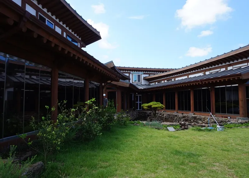 [제주 구좌] 비자림숲 황토한옥 독채 4
