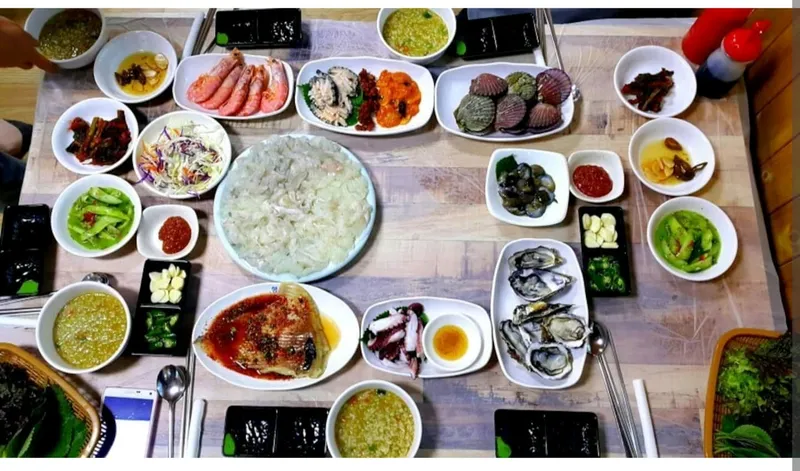 [경남 거제] 거제도 탁트인바다와 노을을 즐길 수 있는 힐링스테이C 35