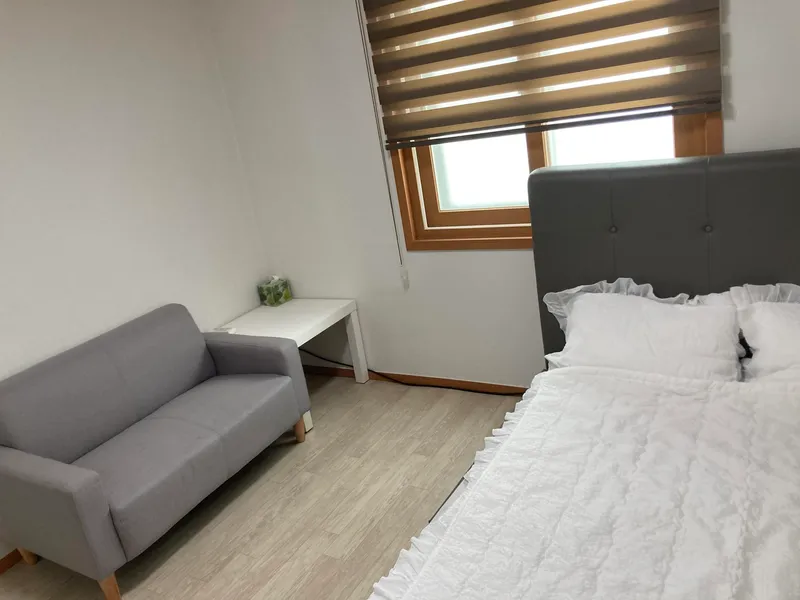 [부산 수영] 광안리 해변 도보1분 방3개 테라스있는 2층 주택 반려동물동반가능 7