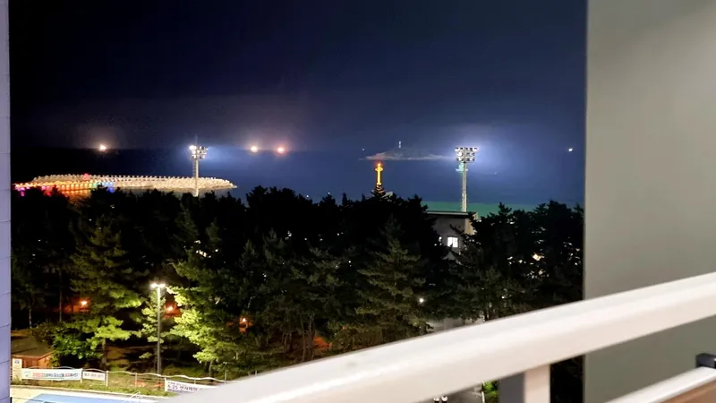 [Sokcho] Newly built top-floor residence hotel right in front of the beach #SideOceanView 19