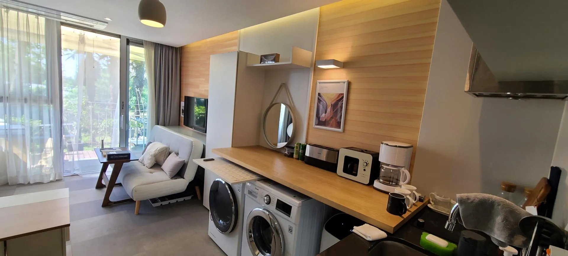 Topyeong-dong Forest One-Bedroom Apartment