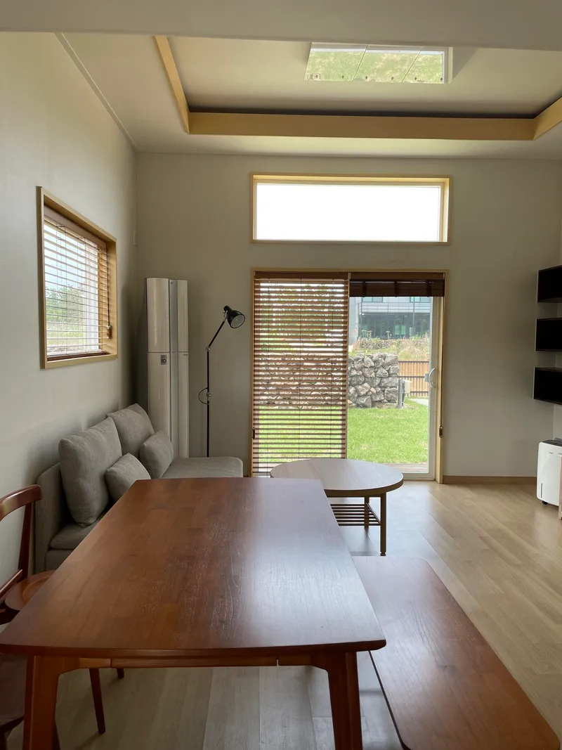 [Pyoseon, Seogwipo] A tranquil #2-story private house located in Pyoseon #lawn yard 4
