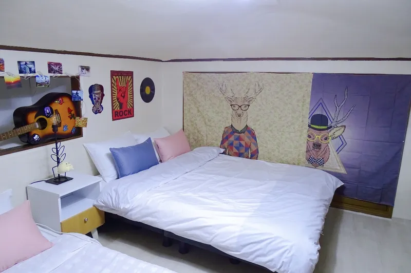 [Mapo, Seoul] 2-story three-room detached house with terrace in Hongdae #Pets allowed 2