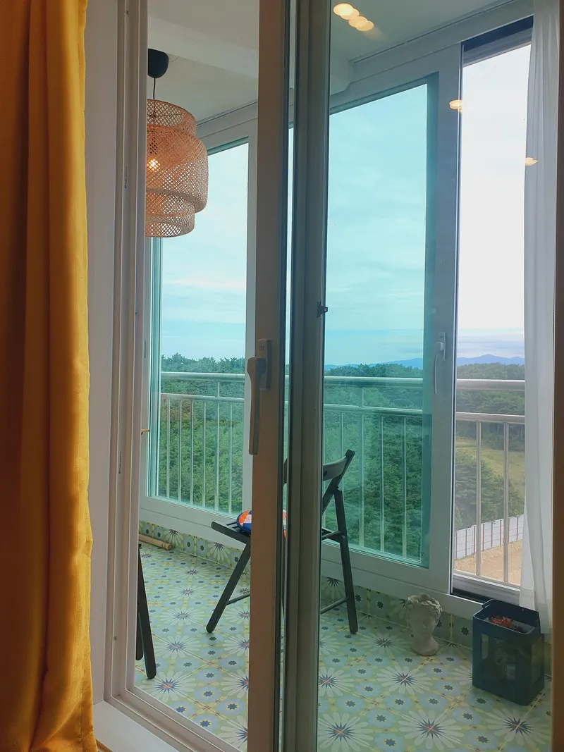 [Gangneung] Yeongok Laon Apartment, a two-room apartment 8 minutes walk from Yeongjin Beach in Gangneung #EmotionalInterior #YeongjinBeach 29