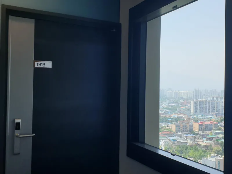 [강원 속초] 침실에서 일출을~ 1.5룸 19층 시내중앙 17