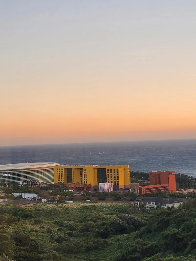 [Jungmun-dong, Seogwipo] Jungmun Ocean, Top Floor, Two Rooms, 1 Queen Bed, 1 Super Single, Ocean View, Suite Room 54