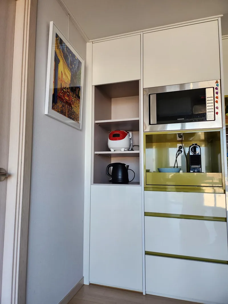 [Jungmun-dong, Seogwipo] Jungmun Ocean, Top Floor, Two Rooms, 1 Queen Bed, 1 Super Single, Ocean View, Suite Room 19