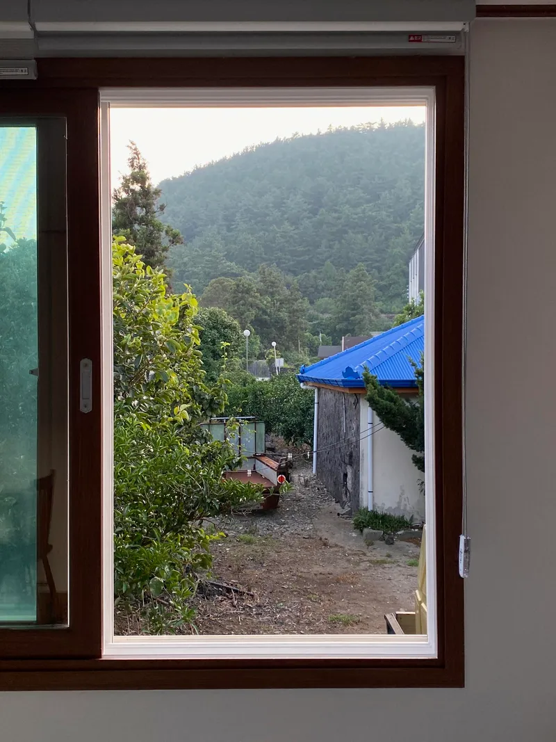 [Hangyeong, Jeju] Two-story three-room independent emotional accommodation #5 rooms #45 pyeong 34