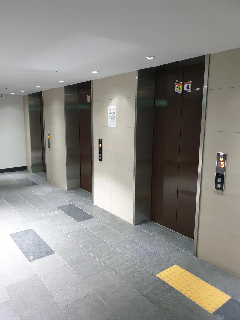 [Jungmun-dong, Seogwipo] Jungmun Ocean, Top Floor, Two Rooms, 1 Queen Bed, 1 Super Single, Ocean View, Suite Room 32