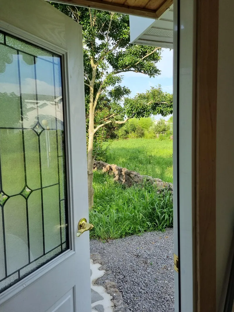 [Seongsan, Seogwipo] A quiet and clean remodeled three-room duplex house 25