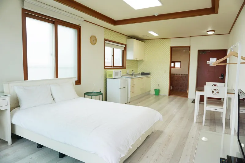 [Bomok-dong, Seogwipo] When you need ocean view healing, 2nd floor of Gamsung Stay G #Pets allowed 5