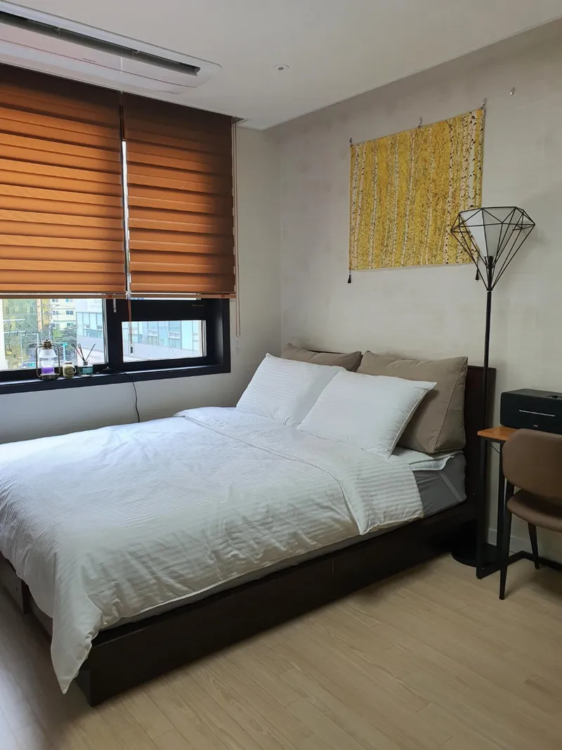 [Yeon-dong, Jeju] Near the airport ★ Beam projector, computer, dryer, coffee machine ★ Utilities included 6