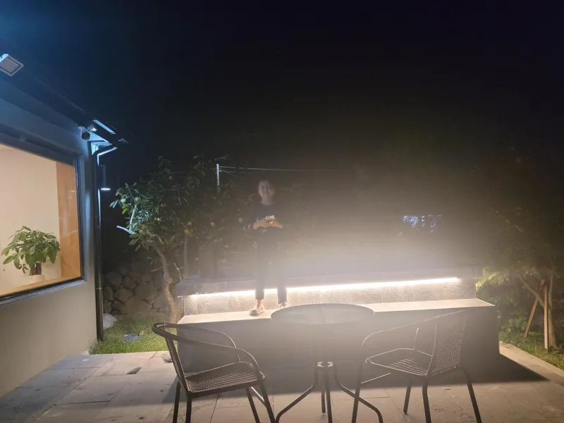 [제주 애월] 별빛이 내리는 제주 시골 밤, 투박한 돌담 곁 야외자쿠지 # 독채풀옵션 30