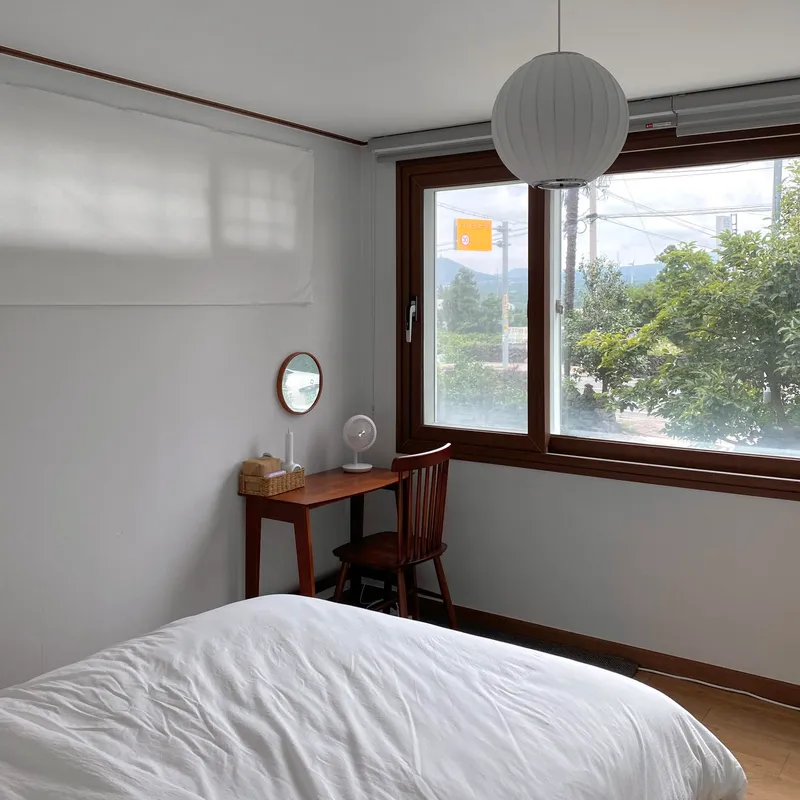[Hangyeong, Jeju] Two-story three-room independent emotional accommodation #5 rooms #45 pyeong 17