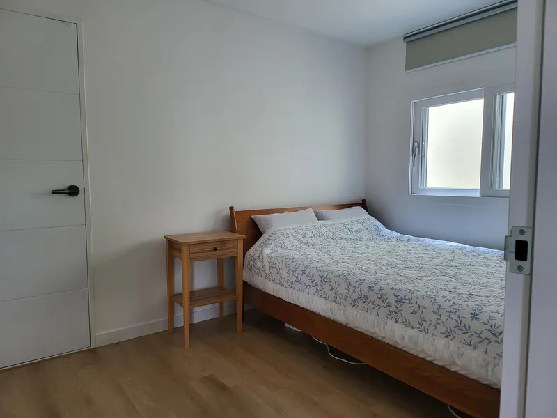 [Seongsan, Seogwipo] Stone wall, grass yard, independent house, two rooms + attic / living area is marked 15