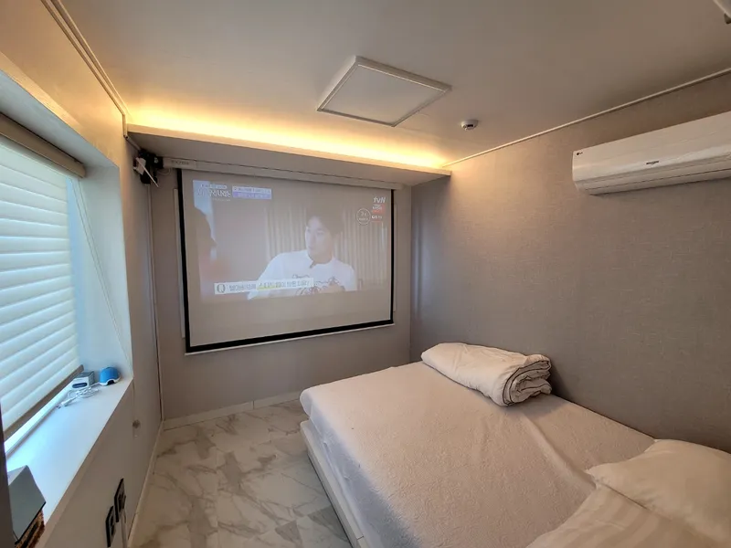 [Hallim, Jeju] Ocean view pool villa located on the coastal road #Beam projector 3