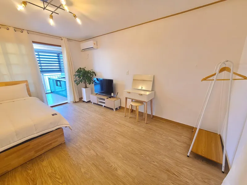 [Aewol, Jeju][Jeju Aewol 203] One-room apartment 1 minute walk from Gwakji Beach #Accessibility #Clean #Comfortable #Cozy 2