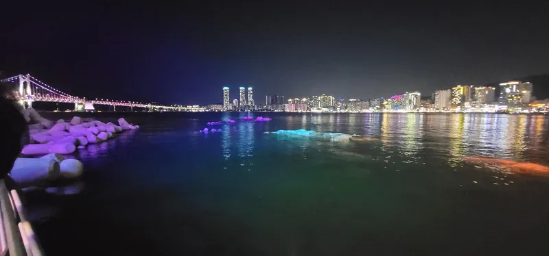 [Suyeong, Busan] One-room officetel with Gwangan Bridge view right in front of Gwangalli Beach 13