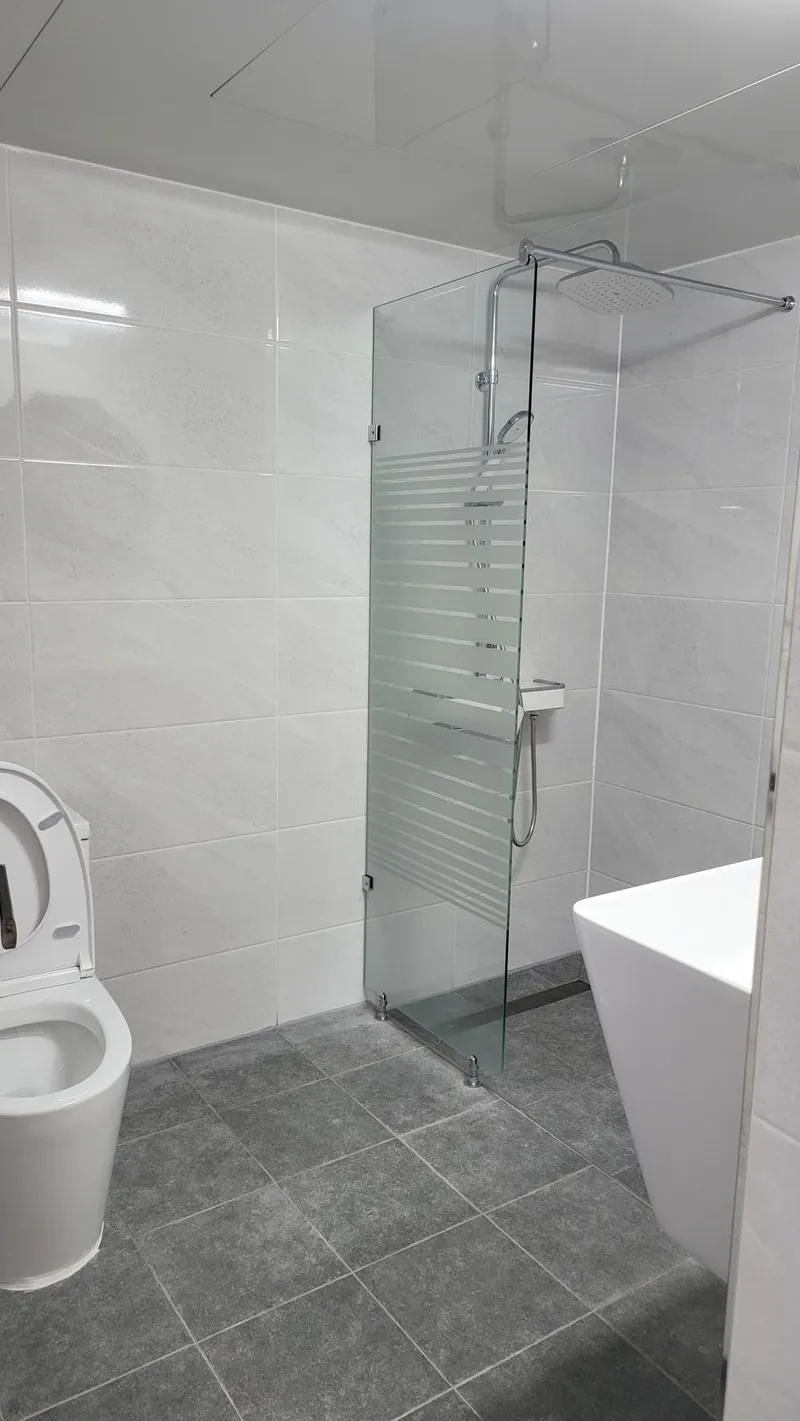[Seongsan, Seogwipo] Stone wall, grass yard, independent house, two rooms + attic / living area is marked 18