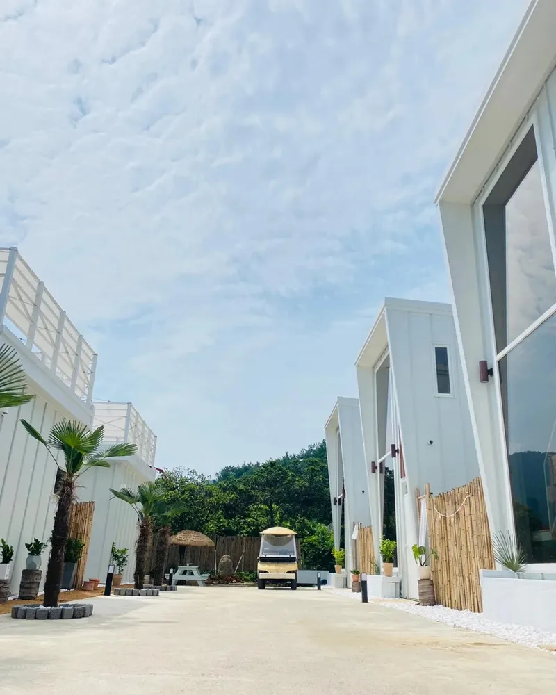 [경남 남해][경남 남해 상주] 감성풀빌라 2층구조 금산보리암뷰 해수욕장 차량2분 22