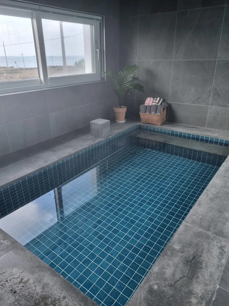 [제주 한경][제주 한림] 오션뷰가 보이는 프리미엄 쓰리룸독채풀빌라 #개별자쿠지 3