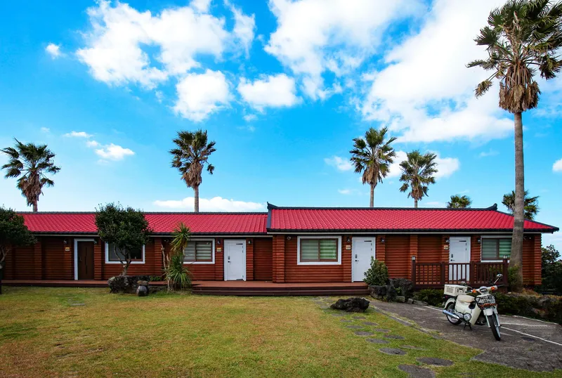 [Aewol, Jeju] 6. Log cabin in a palm forest #Near the sea #Workshop experience #Bulmyeong 16