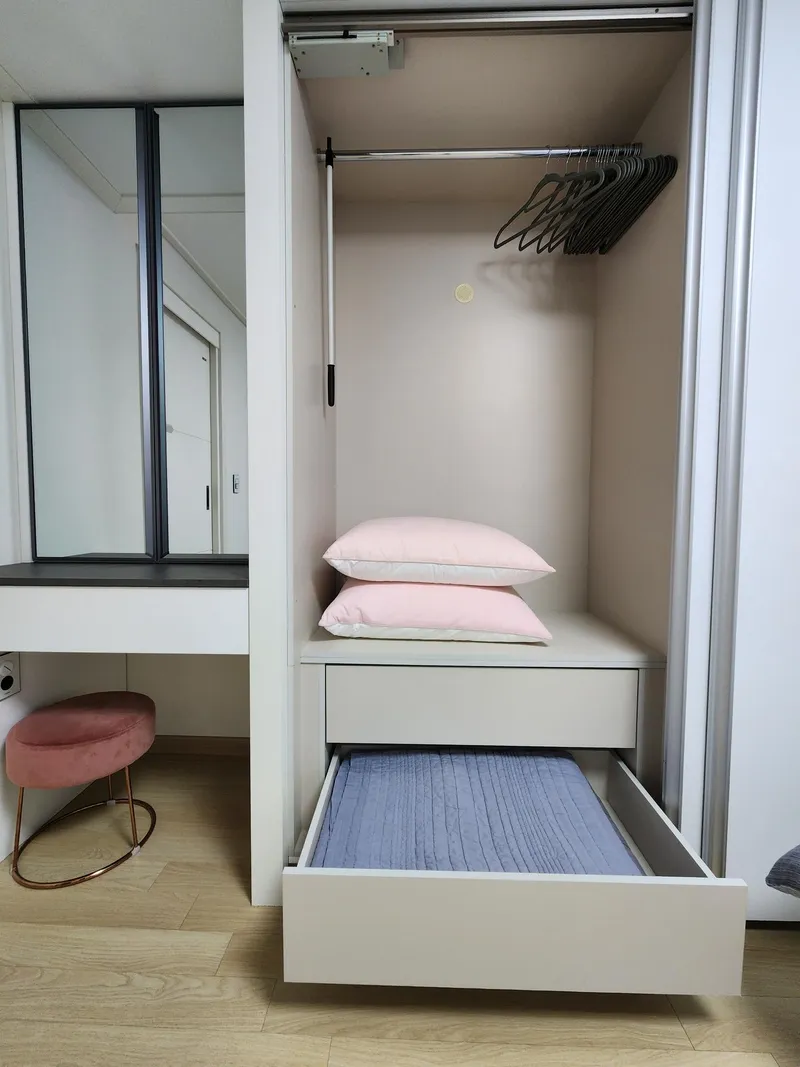[Aewol, Jeju] Ocean view, sunset view, restaurant, full option, two-room house 24