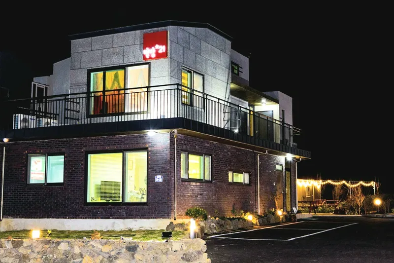 [제주 구좌] 10월 30%할인 오션뷰 바닷가 2층 복층원룸 203 22