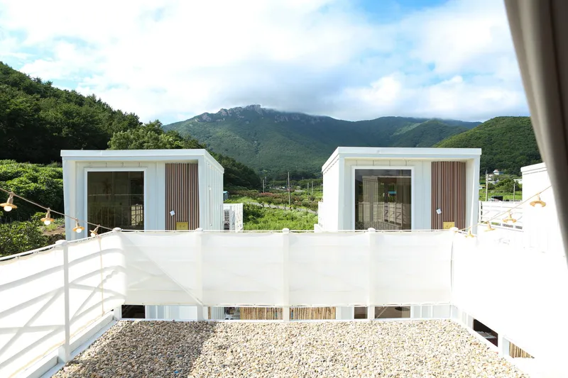 [경남 남해][경남 남해 상주] 감성풀빌라 2층구조 금산보리암뷰 해수욕장 차량2분 20