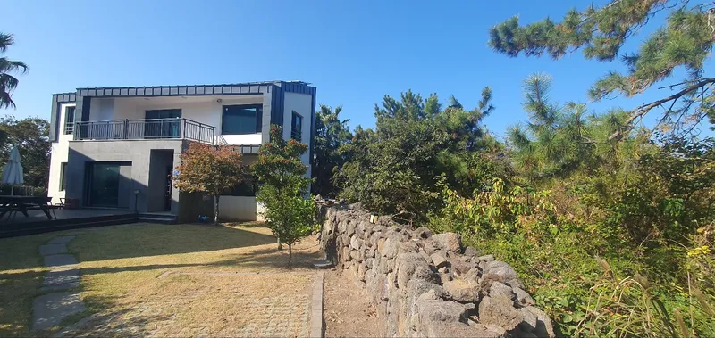 [제주 한림] 협재,금능 해수욕장 5분! 고급타운하우스 2층집 한달살기 24