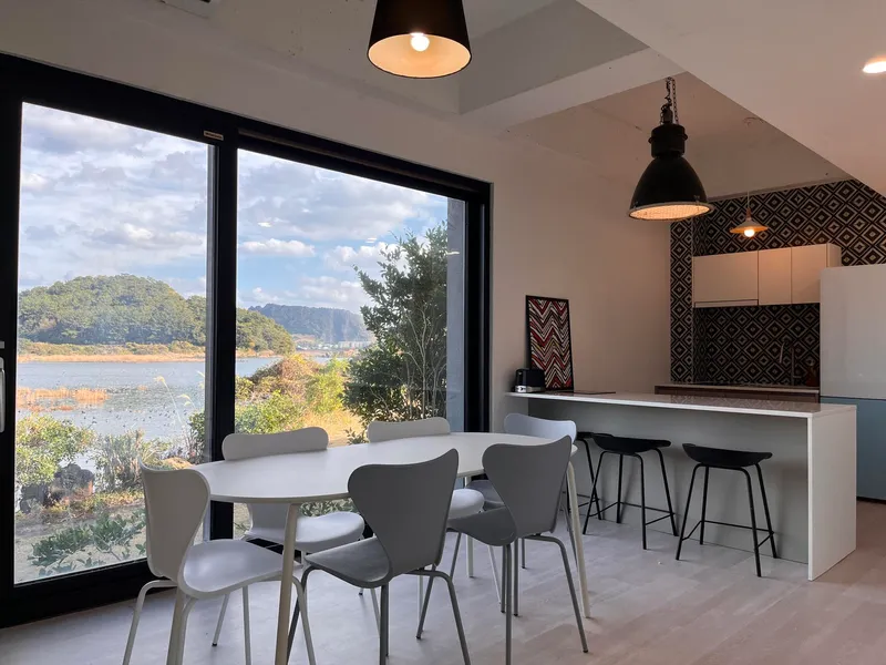 [Seongsan, Seogwipo] Separate one-room with ocean view and Seongsan Sunrise Peak #301 52